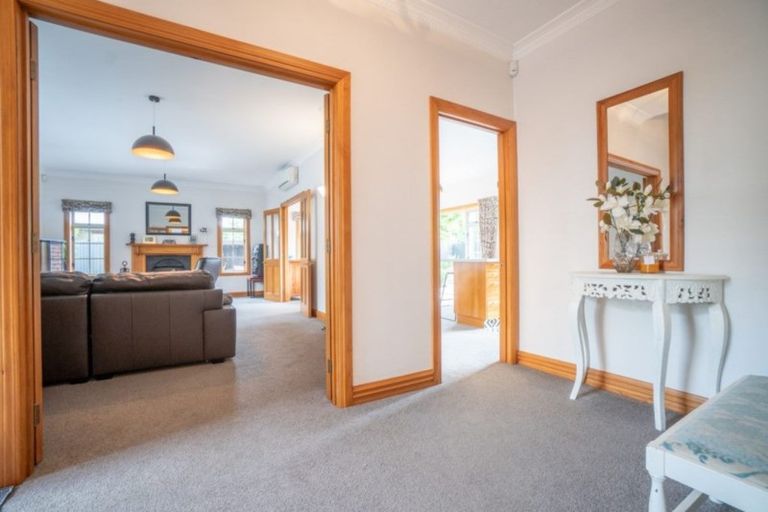 Photo of property in 21 Union Street, Hokowhitu, Palmerston North, 4410
