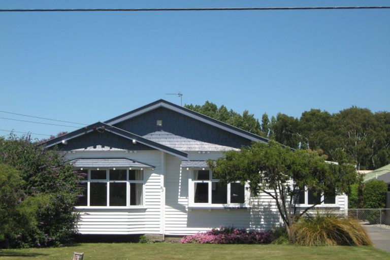Photo of property in 83 Selwyn Street, Somerfield, Christchurch, 8024