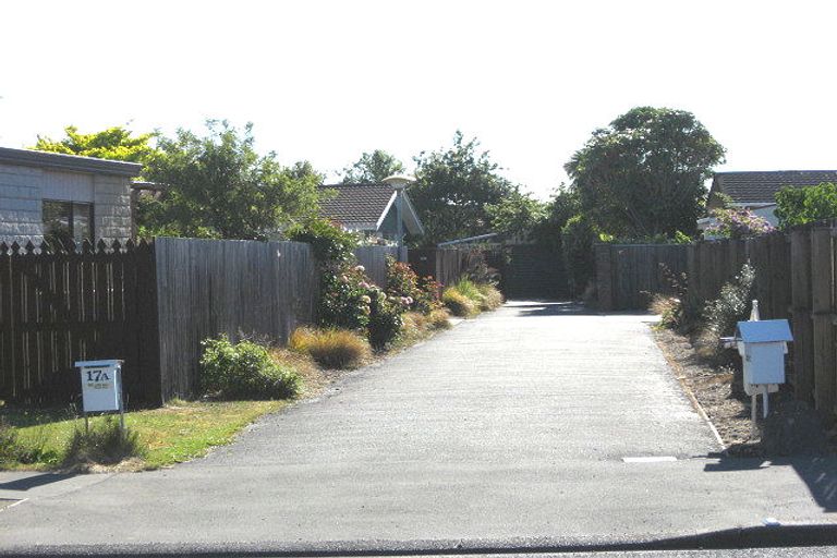 Photo of property in 17a Valecrest Avenue, Parklands, Christchurch, 8083