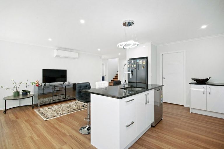 Photo of property in 24 Porokaiwhiri Street, Crofton Downs, Wellington, 6035