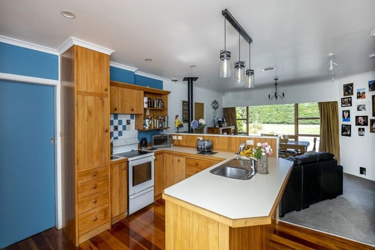 Photo of property in 255 No 1 Line, Tauwharenikau, Tauherenikau, 5771