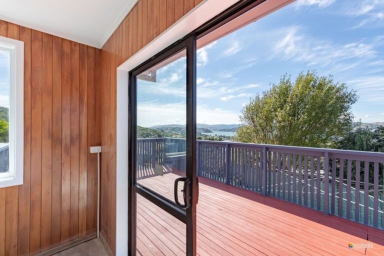 Photo of property in 33 Rangituhi Crescent, Takapuwahia, Porirua, 5022
