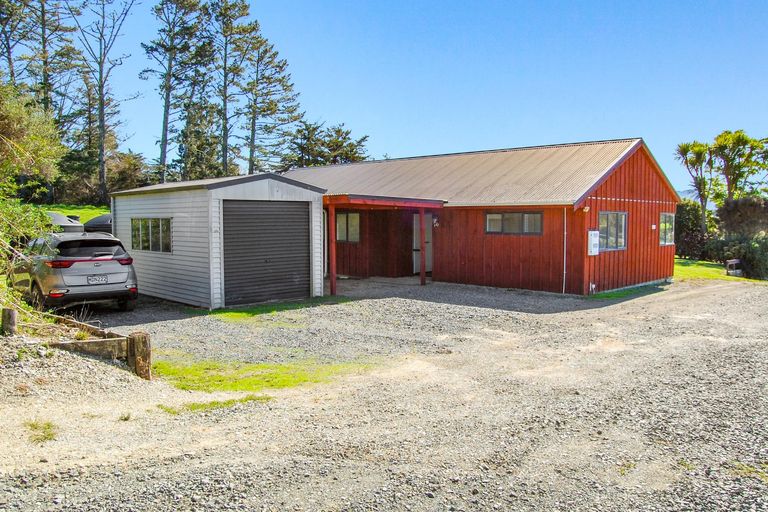 Photo of property in 82 Settlement Road, Kaiwaka, 0573