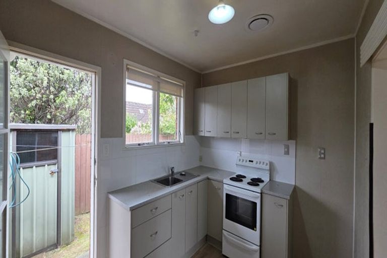 Photo of property in 2/86 Carruth Road, Papatoetoe, Auckland, 2025