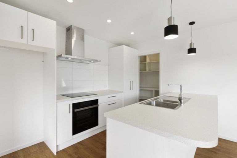 Photo of property in 9 Waihurihia Street, Otaki, 5512