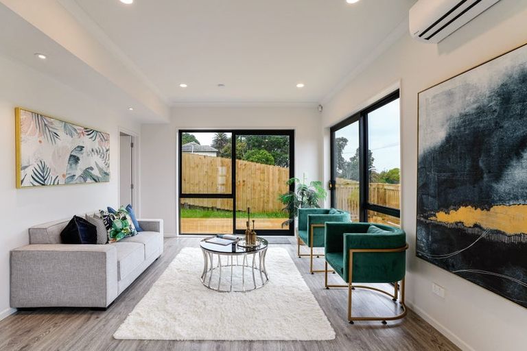 Photo of property in 61a Hillcrest Road, Papatoetoe, Auckland, 2025