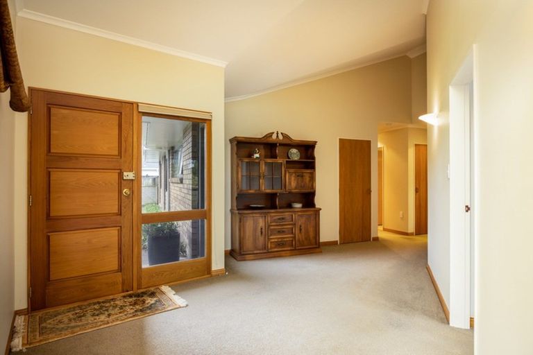 Photo of property in 10c Kinross Drive, Merrilands, New Plymouth, 4312