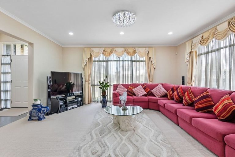 Photo of property in 42 Topland Drive, Flat Bush, Auckland, 2019