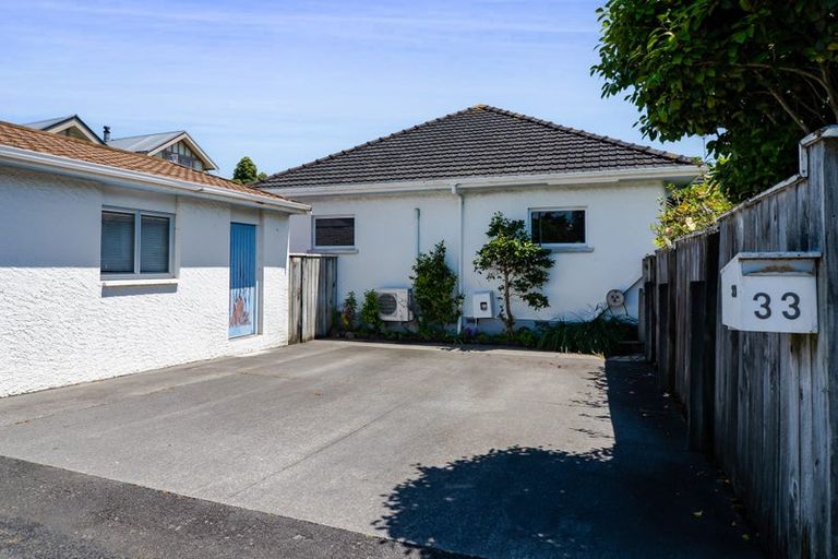 Photo of property in 33 Rogan Street, New Plymouth, 4310