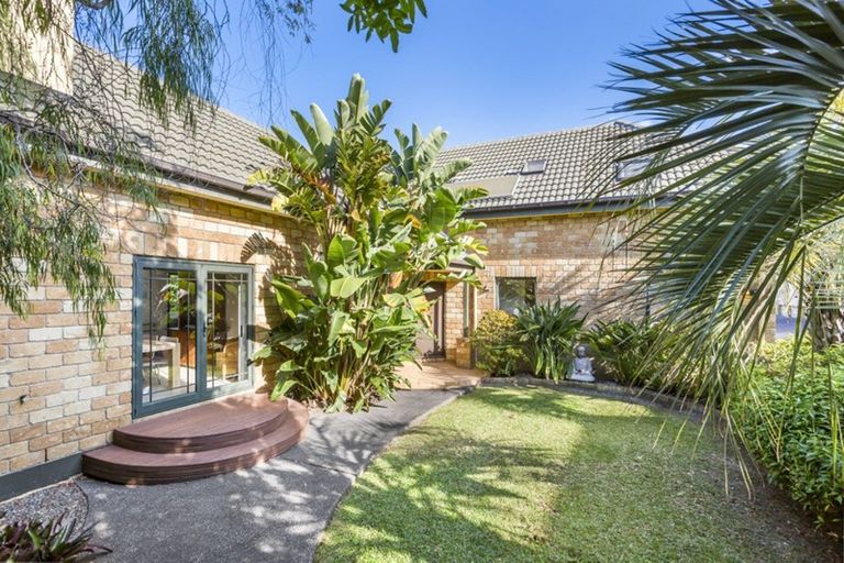 Photo of property in 74 Kestrel Heights, Arkles Bay, Whangaparaoa, 0932