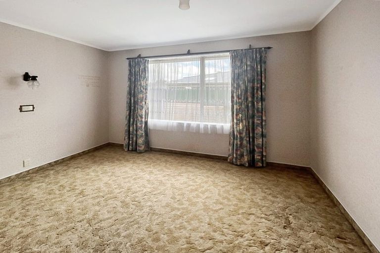 Photo of property in 4 Woodfield Avenue, Roslyn, Palmerston North, 4414