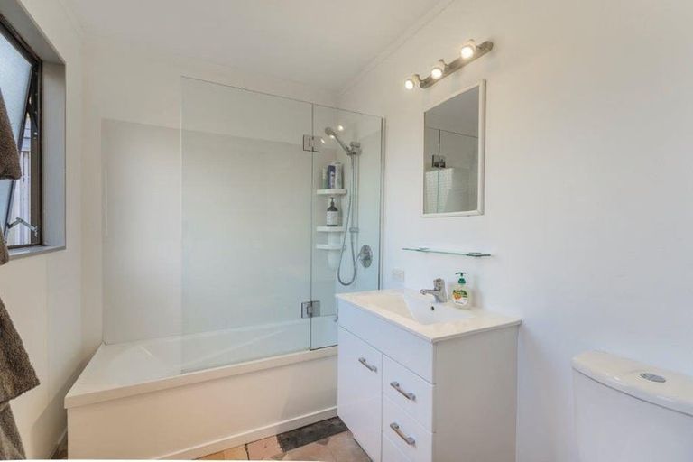 Photo of property in 33a Ratanui Road, Paraparaumu, 5032