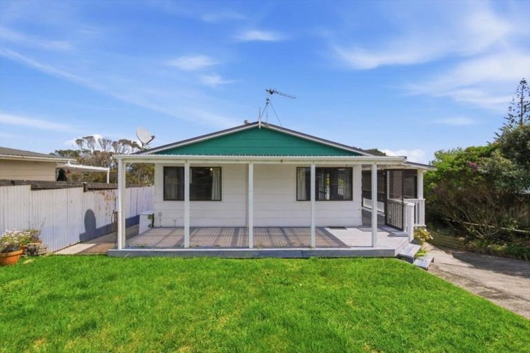 Photo of property in 350 Pukehina Parade, Pukehina, Te Puke, 3189