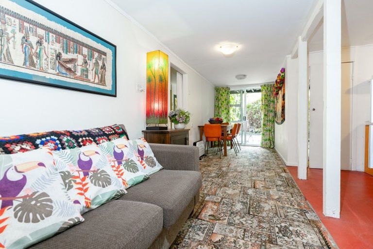 Photo of property in 24 Cross Street, Raglan, 3225