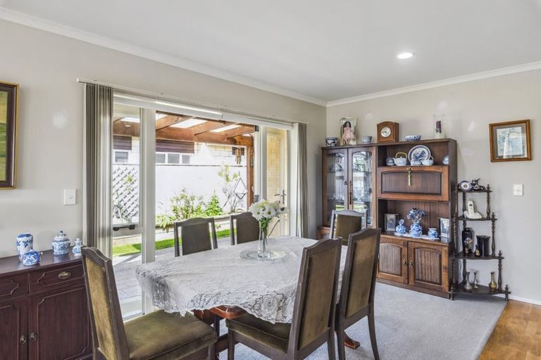 Photo of property in 84 Regent Drive, Paraparaumu Beach, Paraparaumu, 5032