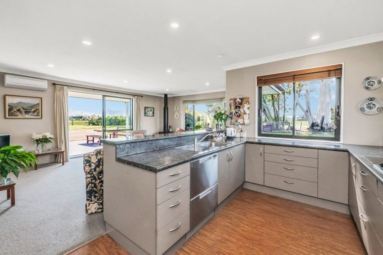 Photo of property in 122 East Street, Rotherham, 7379