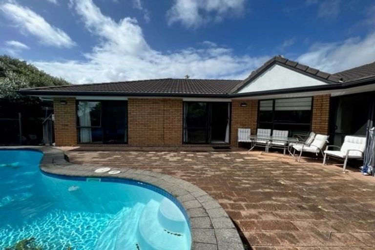 Photo of property in 8 Lucas Way, Albany, Auckland, 0632