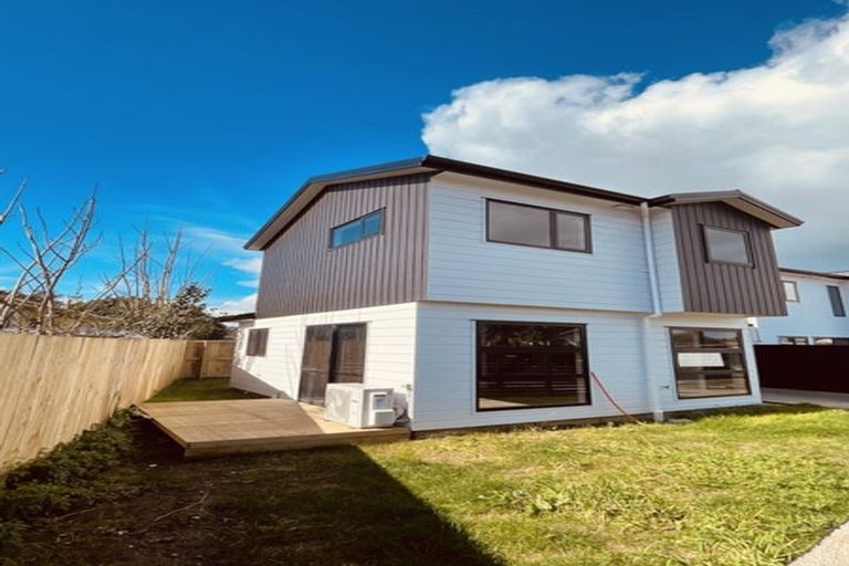 Photo of property in 2/2 Smiths Avenue, Papakura, 2110