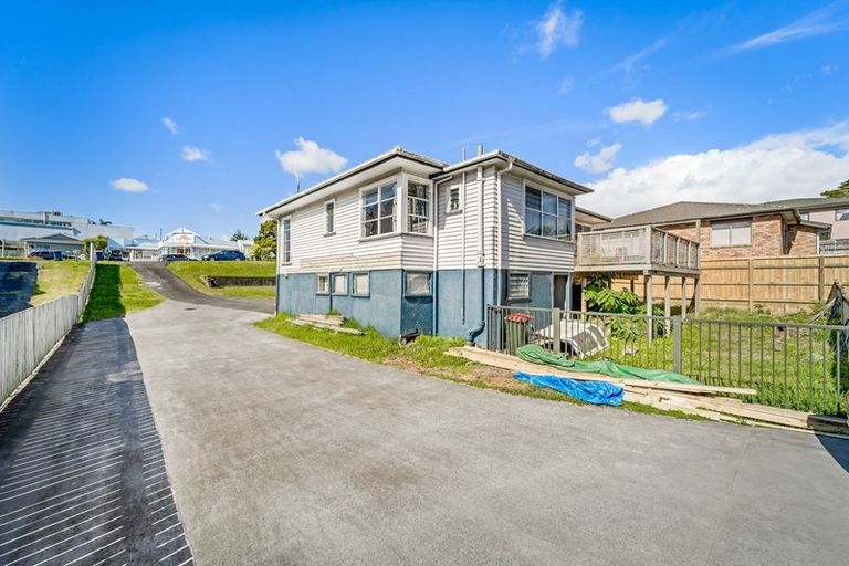 Photo of property in 9 Wilson Road, Glen Eden, Auckland, 0602