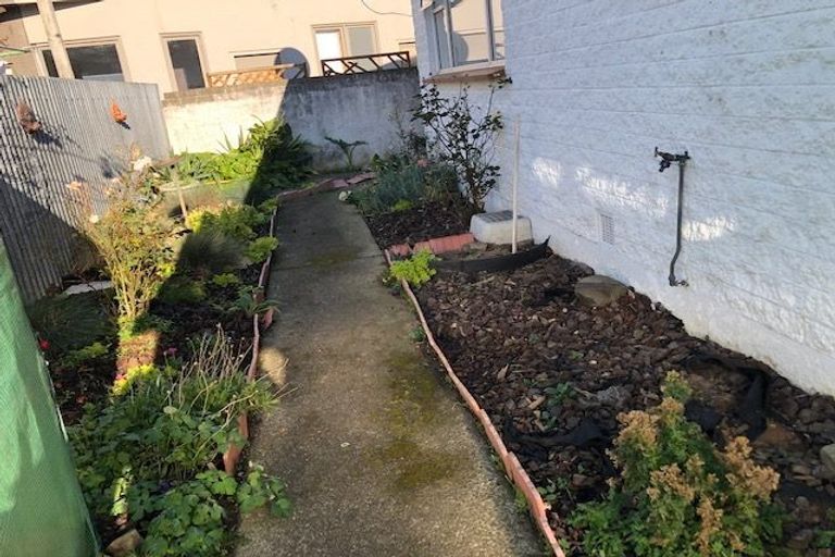 Photo of property in 2/4 Clifton Street, Windsor, Invercargill, 9810