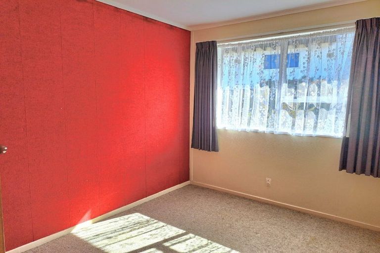 Photo of property in 23a Manor Drive, Stokes Valley, Lower Hutt, 5019