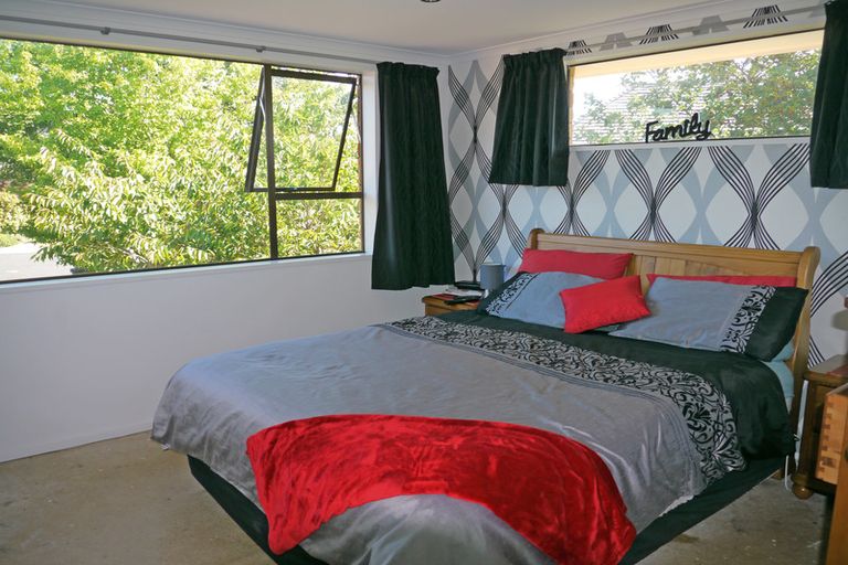 Photo of property in 13 Windsor Place, Mosgiel, 9024