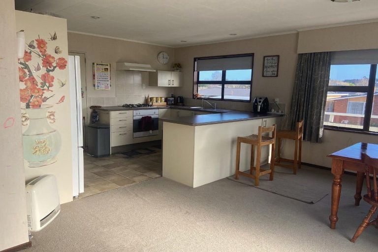 Photo of property in 19 Sandstrom Grove, Feilding, 4702