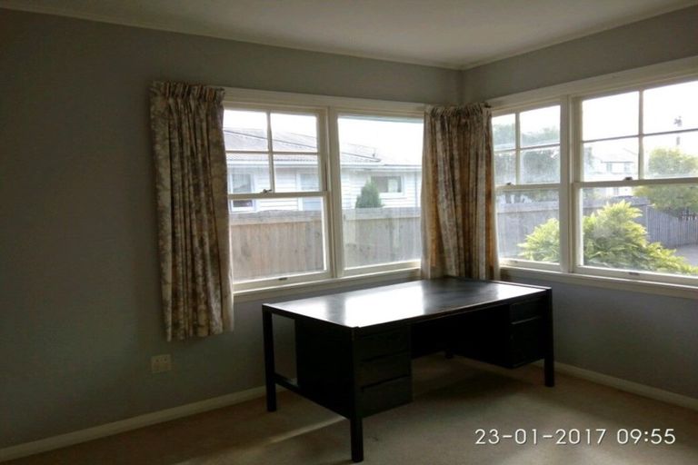 Photo of property in 149 Avonhead Road, Avonhead, Christchurch, 8042