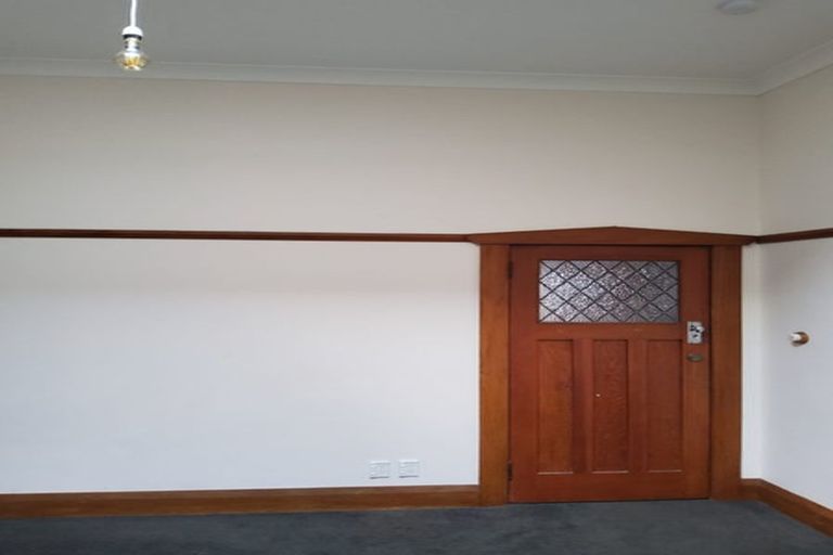 Photo of property in 64 Hawker Street, Mount Victoria, Wellington, 6011