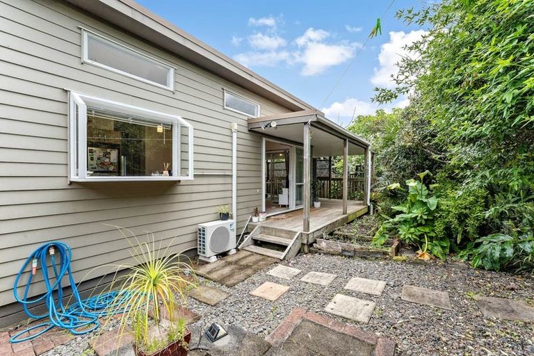 Photo of property in 10 Allender Drive, Torbay, Auckland, 0630
