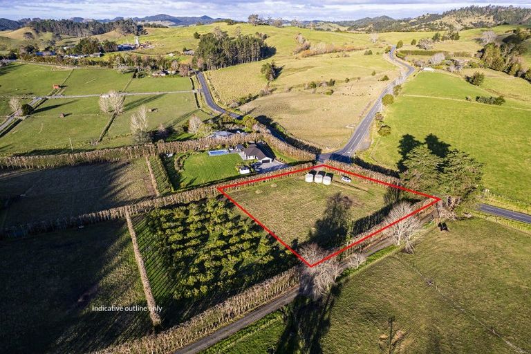 Photo of property in 577a Whareora Road, Whareora, 0175