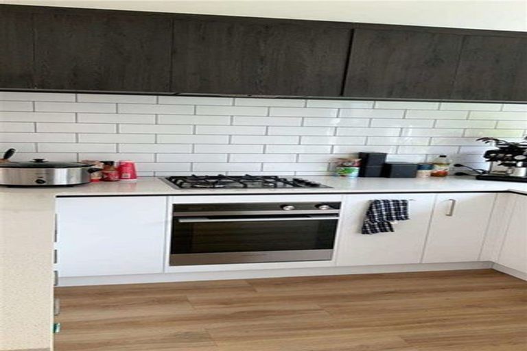 Photo of property in 7 Desert Gold Lane, Wallaceville, Upper Hutt, 5018