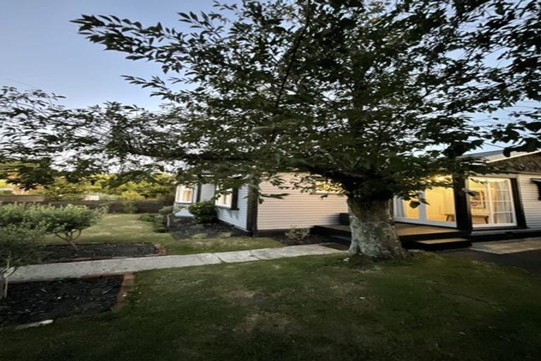 Photo of property in 80 Malcolm Avenue, Beckenham, Christchurch, 8023