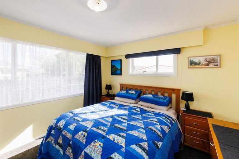 Photo of property in 10a Peters Avenue, Cloverlea, Palmerston North, 4412