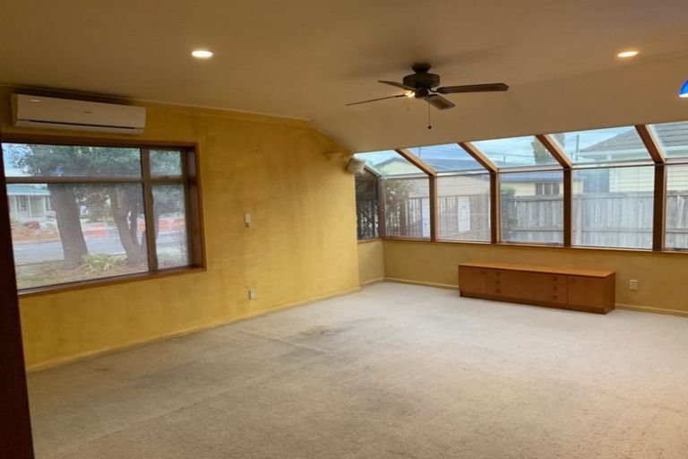 Photo of property in 52 Moffett Street, Islington, Christchurch, 8042