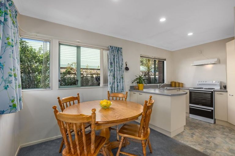 Photo of property in Redwood Village, 9/42 Main Road, Tawa, Wellington, 5028