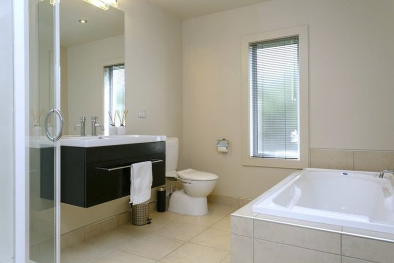 Photo of property in 37 The Circle, Nukuhau, Taupo, 3330