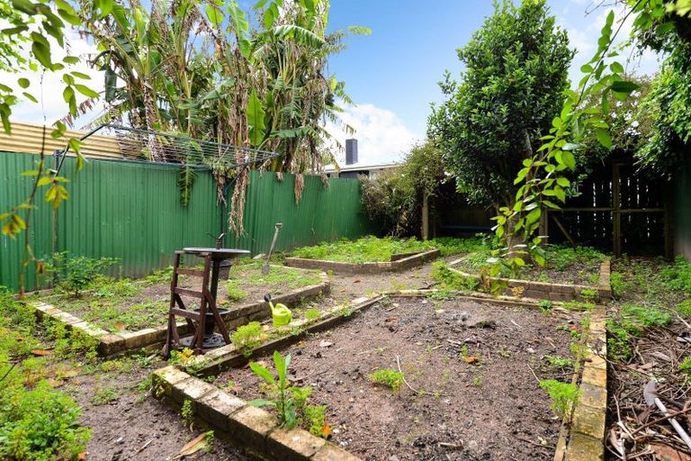 Photo of property in 86 Insoll Avenue, Enderley, Hamilton, 3214