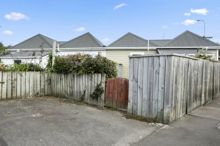 Photo of property in 1 Queens Drive, Saint Kilda, Dunedin, 9012