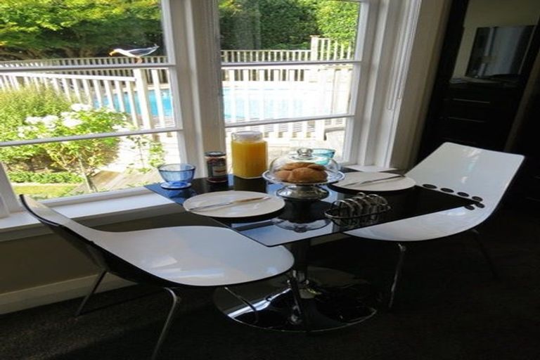 Photo of property in 51 Cavendish Square, Strathmore Park, Wellington, 6022