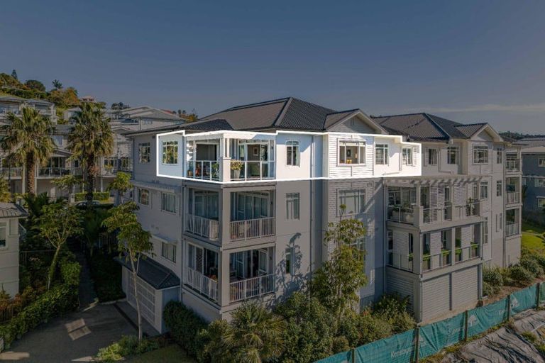 Photo of property in 92 Landmark Terrace, Orewa, 0931