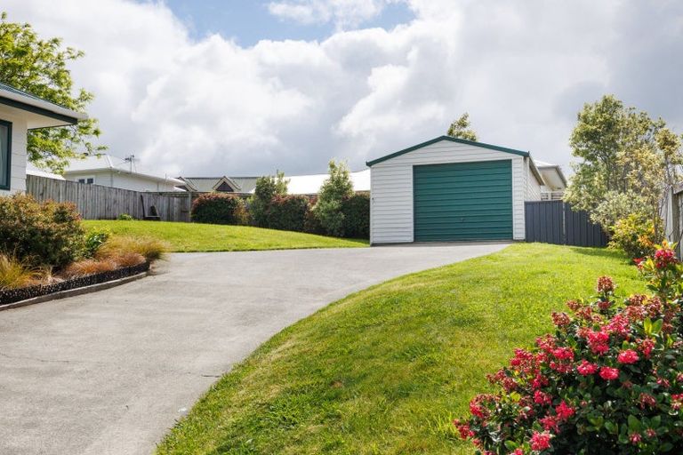 Photo of property in 23 Lydia Place, Kelvin Grove, Palmerston North, 4414