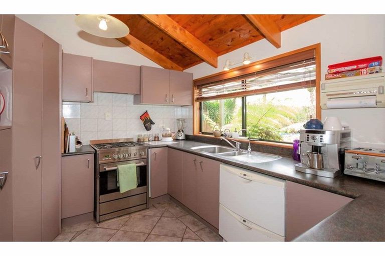 Photo of property in 21 Karaka Drive, Kerikeri, 0230