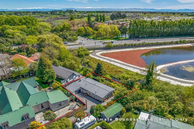 Photo of property in 7a Cunliffe Road, Redwood, Christchurch, 8051