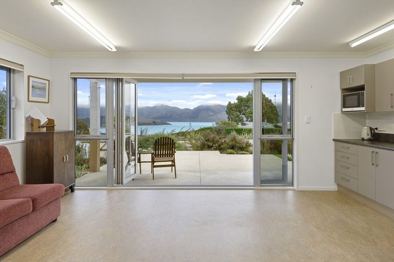 Photo of property in 2 Athol Place, Diamond Harbour, 8971