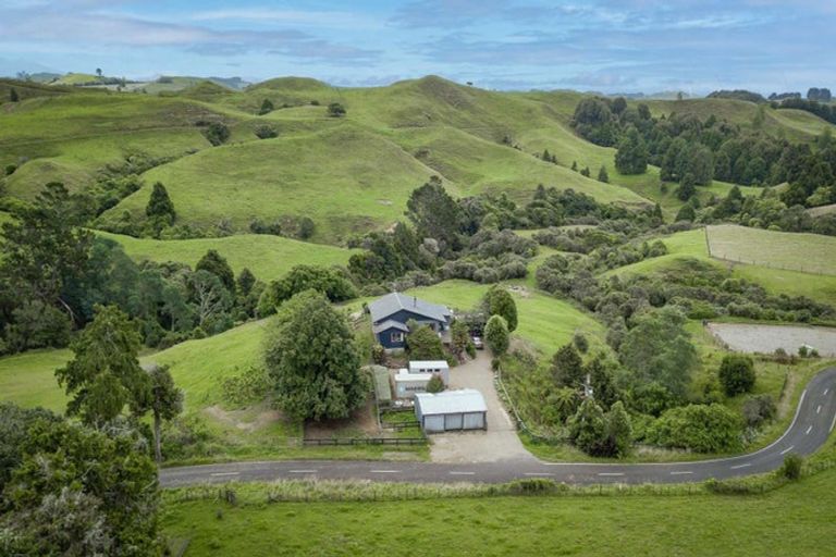 Photo of property in 679 Stanley Road, Te Popo, Stratford, 4394