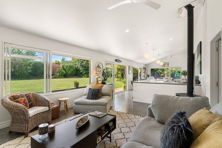 Photo of property in 11 Herbert Drive, Whangamata, 3620