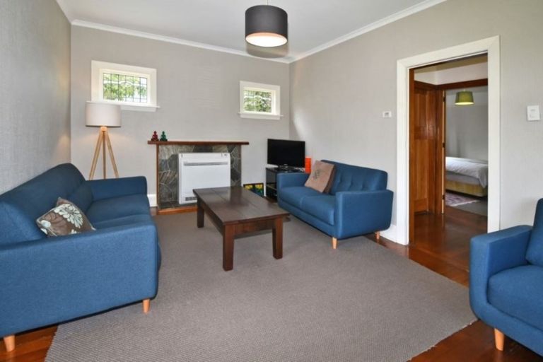 Photo of property in 12 Packe Street, Edgeware, Christchurch, 8013