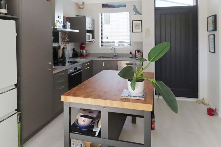 Photo of property in 26 Kauamo Close, Waiwhetu, Lower Hutt, 5010