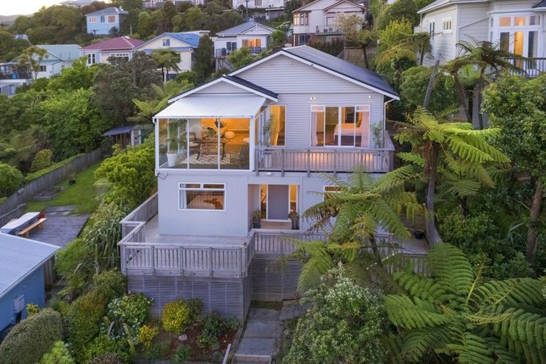 Photo of property in 47 Whaui Street, Vogeltown, Wellington, 6021